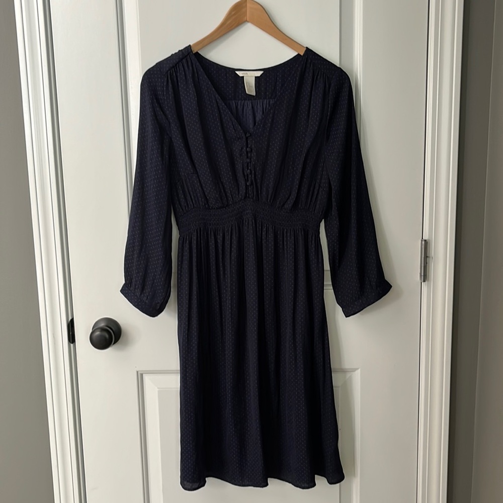 Like New H&M MAMA mid-length long sleeve dress